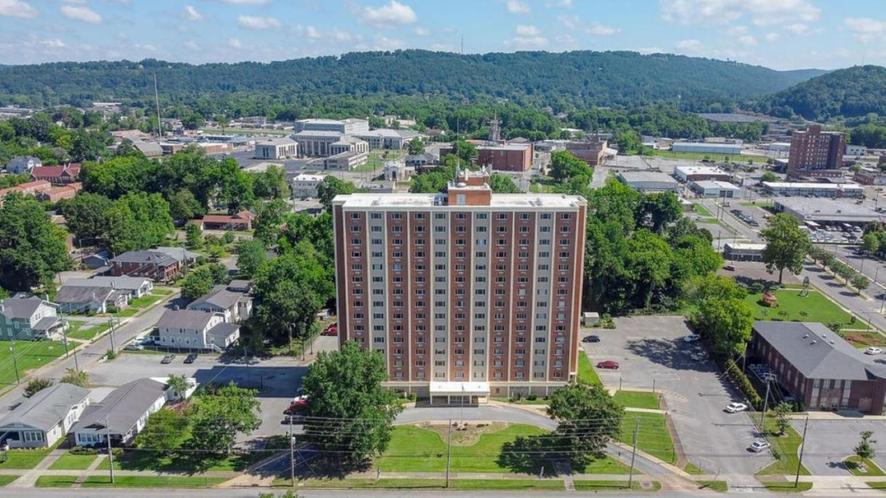 Newly Renovated 1 Bedroom Apartment Near Downtown Gadsden Buitenkant foto